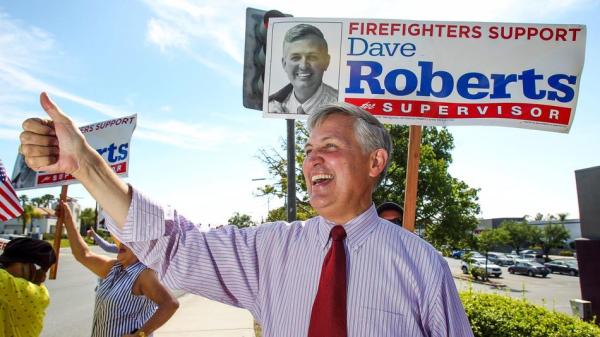 Roberts hurting his right arm