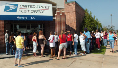 crowd post office