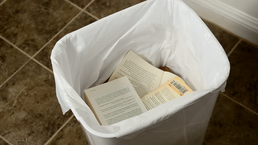 Book Review: Let Us Buyers Beware – I Hate Houseguests